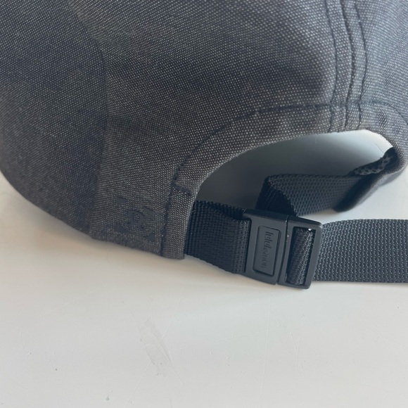 Lululemon Panel Cap - Picture 2 of 3